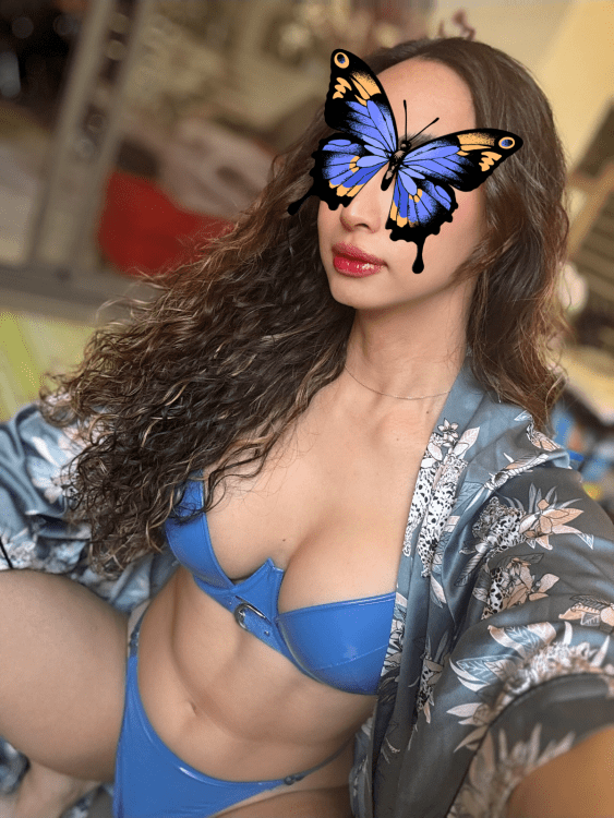 TS Kaya Larissa photo 2