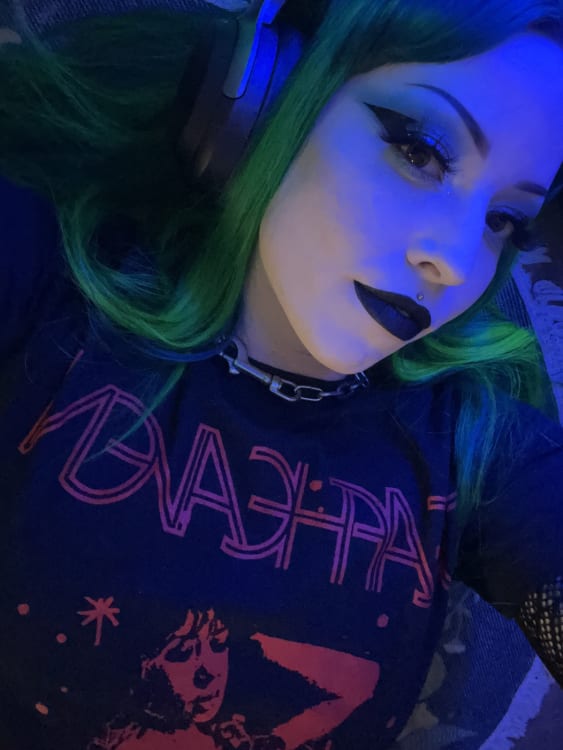 Sarah Sea photo 15